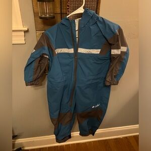 Oaki Rain Suit Size 5